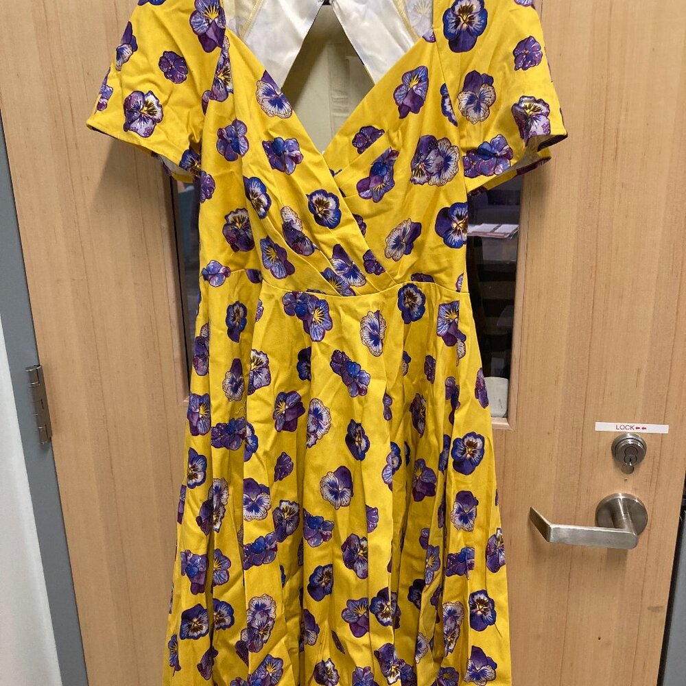 Sweven Prints for Miss Lulo Retro Purple Pansy Dress M NWT